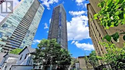 1001 - 101 CHARLES STREET E