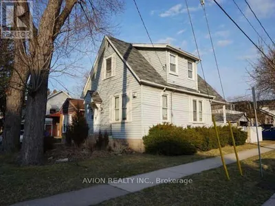 3095 PETER STREET