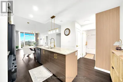 1607 - 70 FOREST MANOR ROAD
